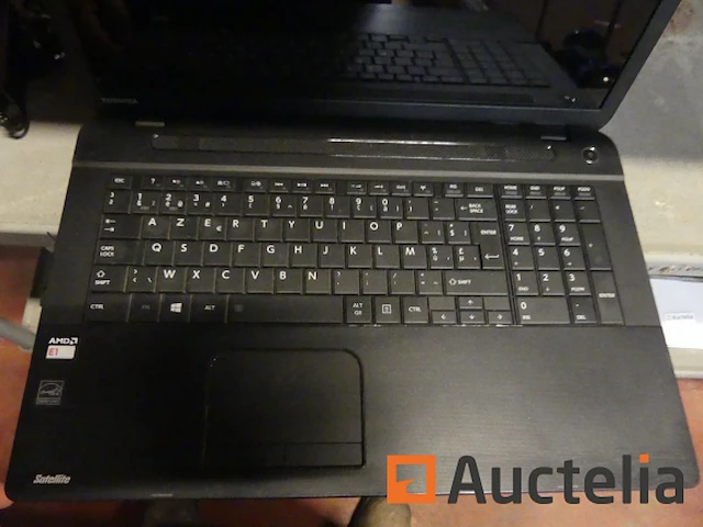 Toshiba satelliet laptop - afbeelding 3 van  6