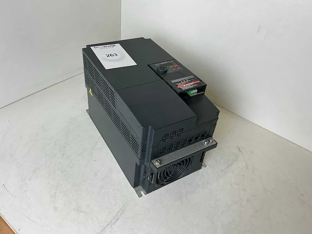Toshiba vf-s15 vfs15-4150pl-w frequentieregelaar - afbeelding 1 van  6