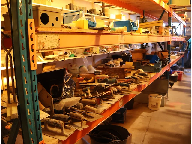 Totaalbod bouwmateriaal & gereedschap - afbeelding 15 van  83