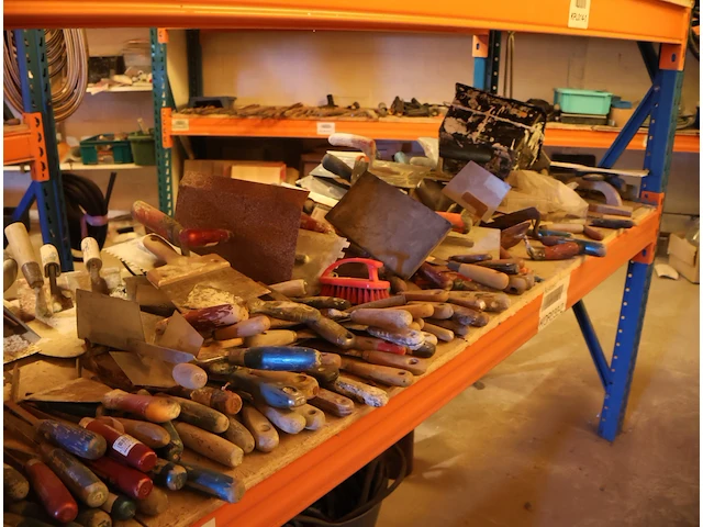 Totaalbod bouwmateriaal & gereedschap - afbeelding 24 van  83