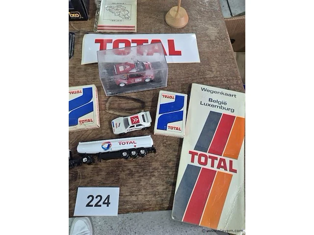 Total collectie en divers - afbeelding 6 van  9