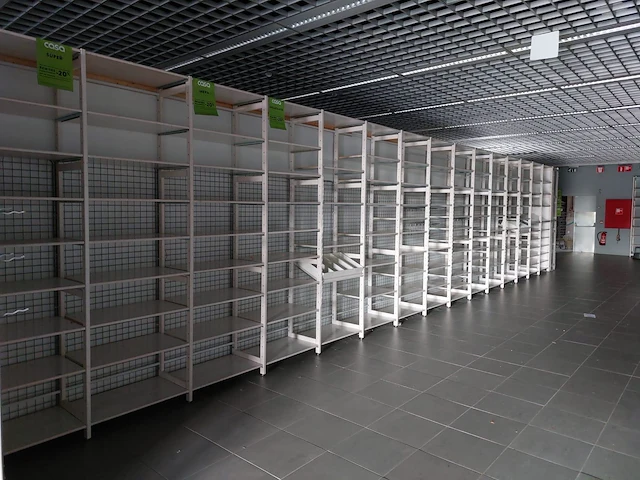 Totale infrastructuur en winkelmateriaal casa - afbeelding 13 van  26