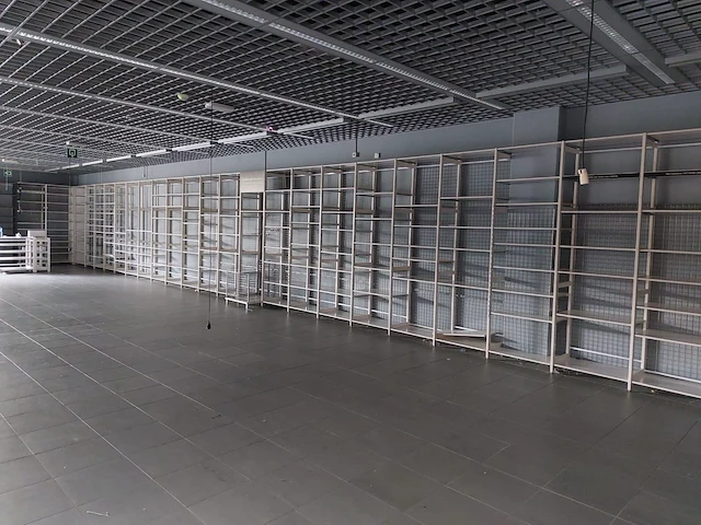 Totale infrastructuur en winkelmateriaal casa - afbeelding 21 van  26