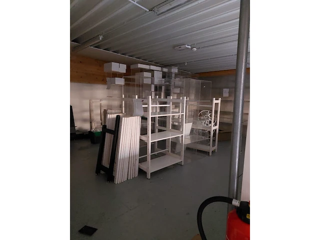 Totale infrastructuur en winkelmateriaal casa - afbeelding 23 van  26
