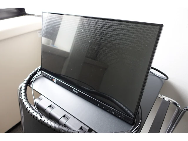 Touchscreen iiyama met wallmount + tweede touchscreen - afbeelding 1 van  6