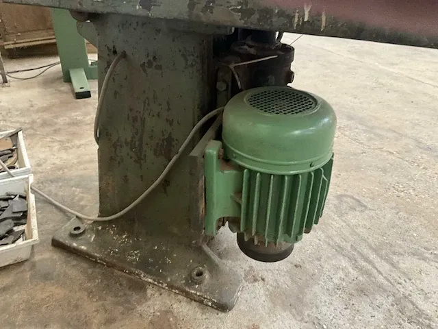 Toupie/freesmachine vertongen - afbeelding 8 van  11
