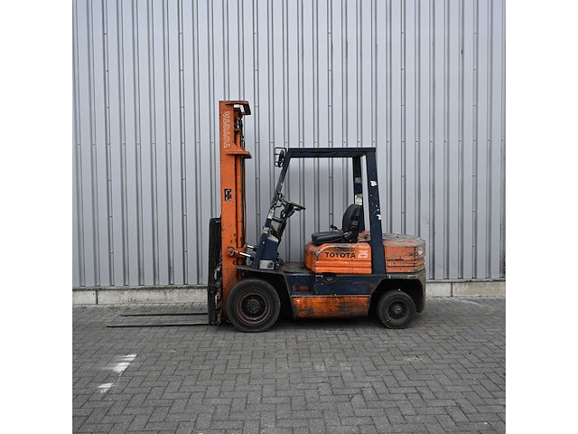 Toyota - 1991 - 02 5fdf 25 - vorkheftruck - afbeelding 1 van  17