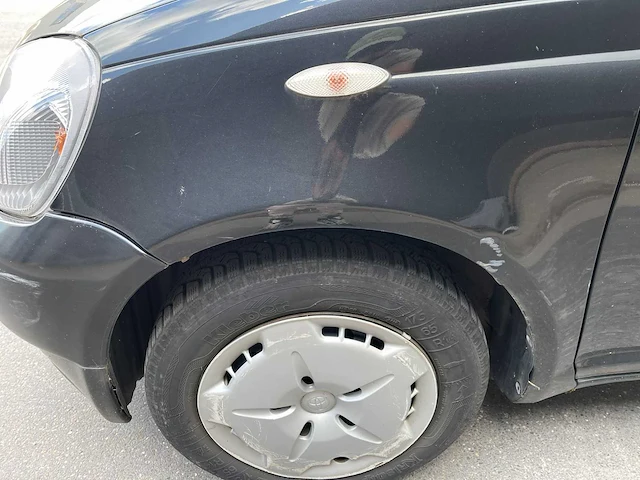 Toyota - 2000 - yaris - linea luna - personenauto - afbeelding 2 van  38