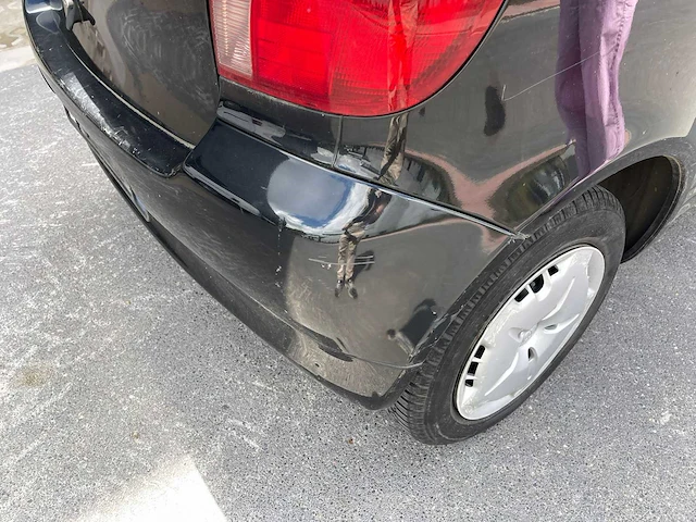 Toyota - 2000 - yaris - linea luna - personenauto - afbeelding 16 van  38