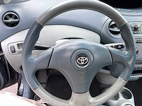 Toyota - 2000 - yaris - linea luna - personenauto - afbeelding 26 van  38