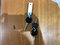 Toyota - 2000 - yaris - linea luna - personenauto - afbeelding 32 van  38