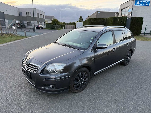Toyota - 2006 - avensis - auto - personenauto - afbeelding 13 van  19
