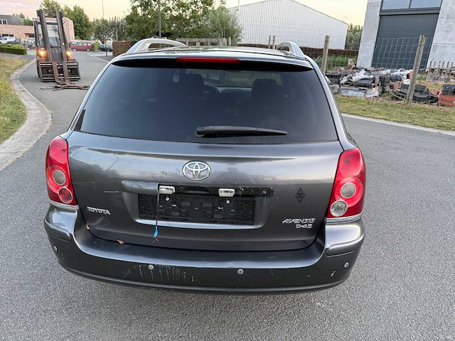 Toyota - 2006 - avensis - auto - personenauto - afbeelding 17 van  19