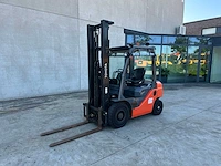 Toyota - 2012 - 02-8fdf-20 - vorkheftruck - afbeelding 1 van  40