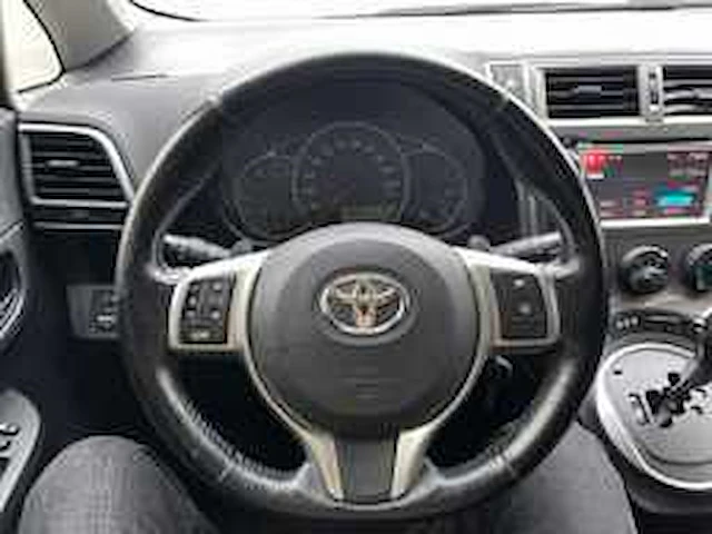 Toyota - 2013 - verso-s - verso-s - personenauto - afbeelding 10 van  24