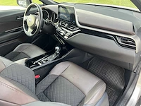 Toyota - 2017 - chr - hybride - personenauto - afbeelding 8 van  26