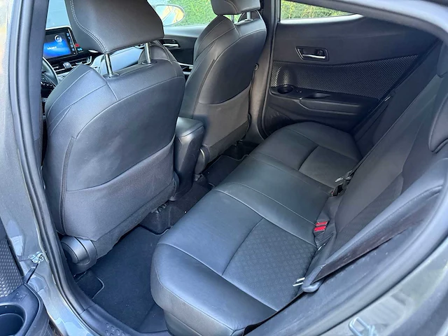 Toyota - 2019 - chr - personenauto - afbeelding 2 van  21