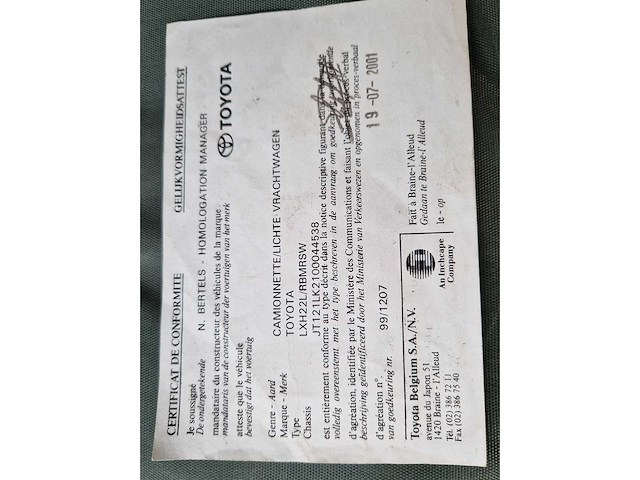 Toyota - 3 seater diesel van - hiace - van - afbeelding 10 van  18