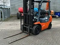 Toyota - 42-7fgf25 - vorkheftruck - afbeelding 2 van  7