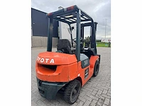 Toyota - reach forklift - 2003 - afbeelding 1 van  15