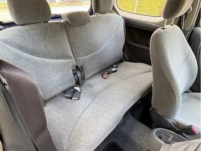 Toyota - yaris - 1.0-16v vvt-i sol - car - 1999 - afbeelding 7 van  21