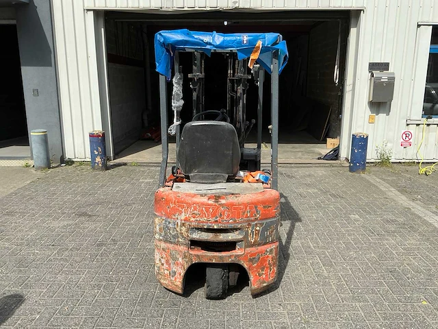 Toyota 15 vorkheftruck - afbeelding 4 van  13