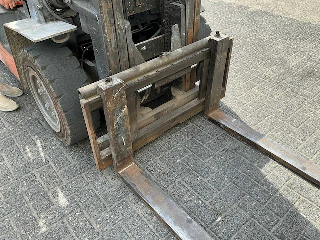 Toyota 35 vorkheftruck - afbeelding 13 van  13