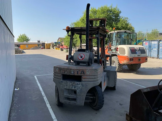 Toyota 40 vorkheftruck - afbeelding 10 van  16