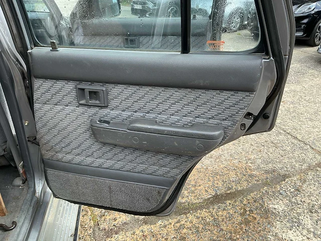 Toyota 4runner lichte vracht - afbeelding 11 van  24