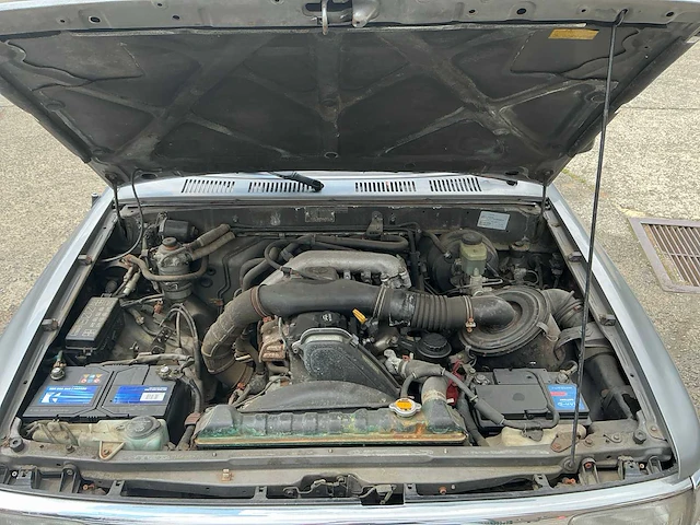 Toyota 4runner lichte vracht - afbeelding 13 van  24