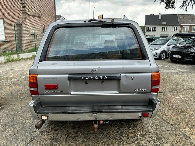 Toyota 4runner lichte vracht - afbeelding 21 van  24