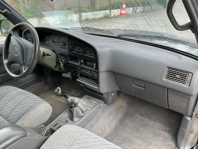 Toyota 4runner lichte vracht - afbeelding 24 van  24