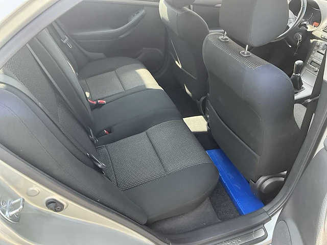 Toyota avensis - 2006 - afbeelding 8 van  30