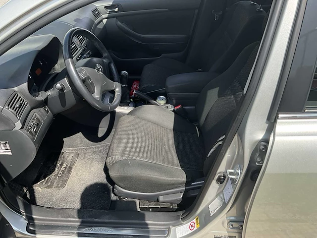 Toyota avensis - 2006 - afbeelding 14 van  30