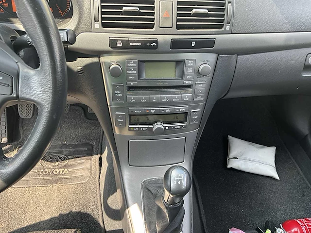 Toyota avensis - 2006 - afbeelding 17 van  30