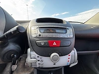 Toyota aygo 1.0i vvt-i toronto 68,2011 - afbeelding 4 van  37