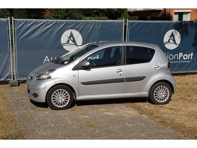 Toyota aygo benzine 2009 - afbeelding 1 van  1