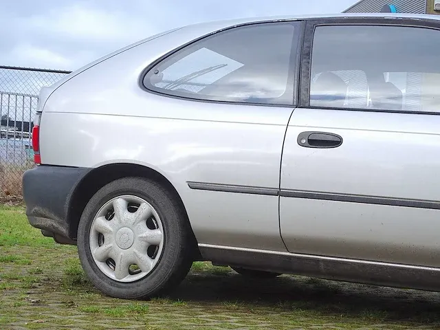 Toyota corolla 1.3 xli automatic (oldtimer) - afbeelding 7 van  44