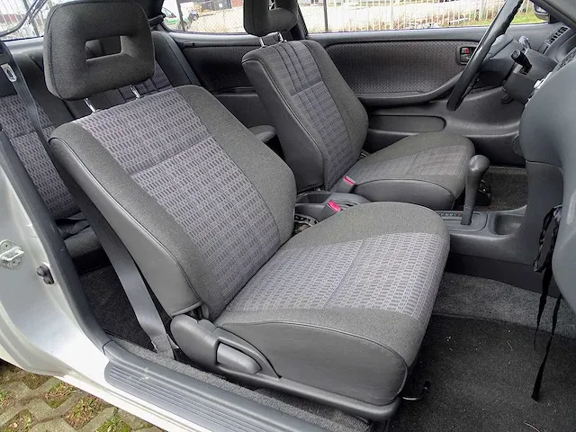 Toyota corolla 1.3 xli automatic (oldtimer) - afbeelding 11 van  44