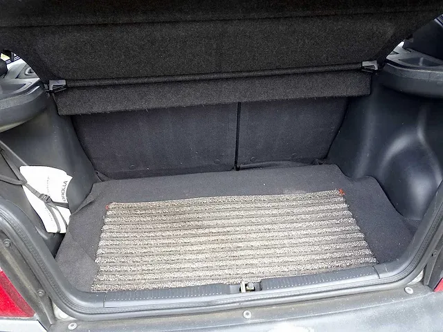 Toyota corolla 1.3 xli automatic (oldtimer) - afbeelding 18 van  44