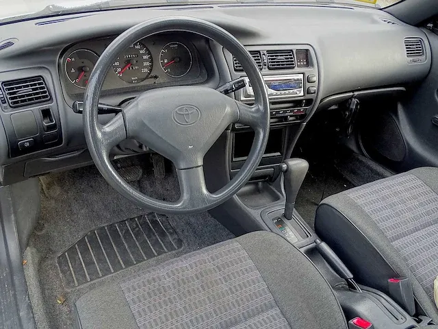 Toyota corolla 1.3 xli automatic (oldtimer) - afbeelding 21 van  44