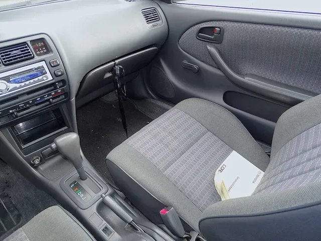 Toyota corolla 1.3 xli automatic (oldtimer) - afbeelding 27 van  44