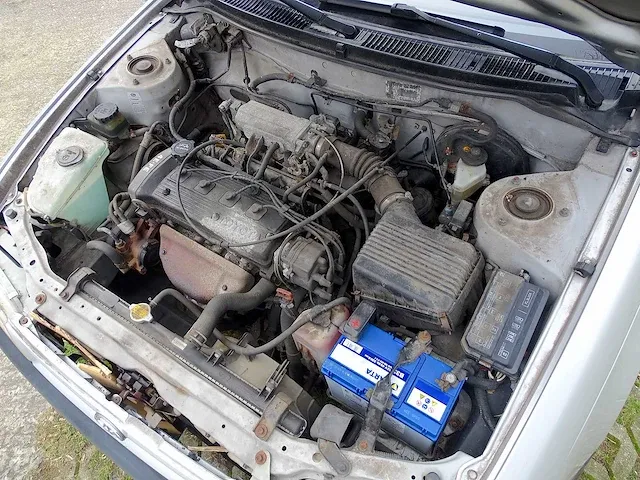 Toyota corolla 1.3 xli automatic (oldtimer) - afbeelding 35 van  44