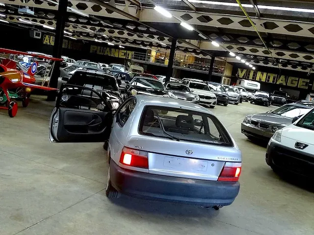 Toyota corolla 1.3 xli automatic (oldtimer) - afbeelding 38 van  44