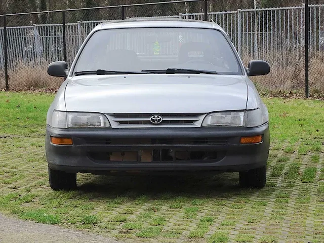 Toyota corolla 1.3 xli automatic (oldtimer) - afbeelding 41 van  44