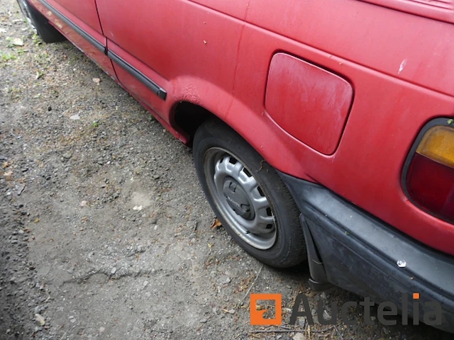 Toyota corolla car (voor onderdelen) - afbeelding 19 van  19