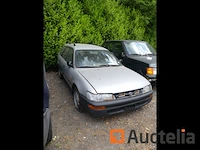 Toyota corolla car (voor onderdelen) - afbeelding 1 van  10