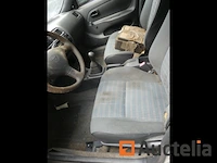 Toyota corolla car (voor onderdelen) - afbeelding 8 van  10