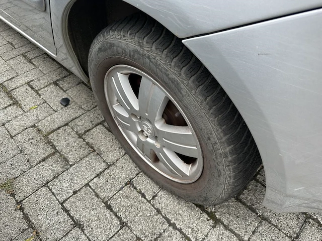 Toyota corrolla, 2004 - afbeelding 5 van  29