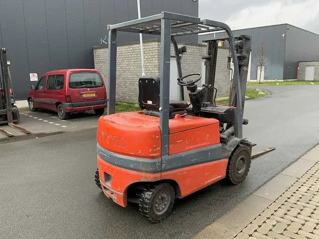 Toyota fbm f25 vorkheftruck - afbeelding 12 van  16